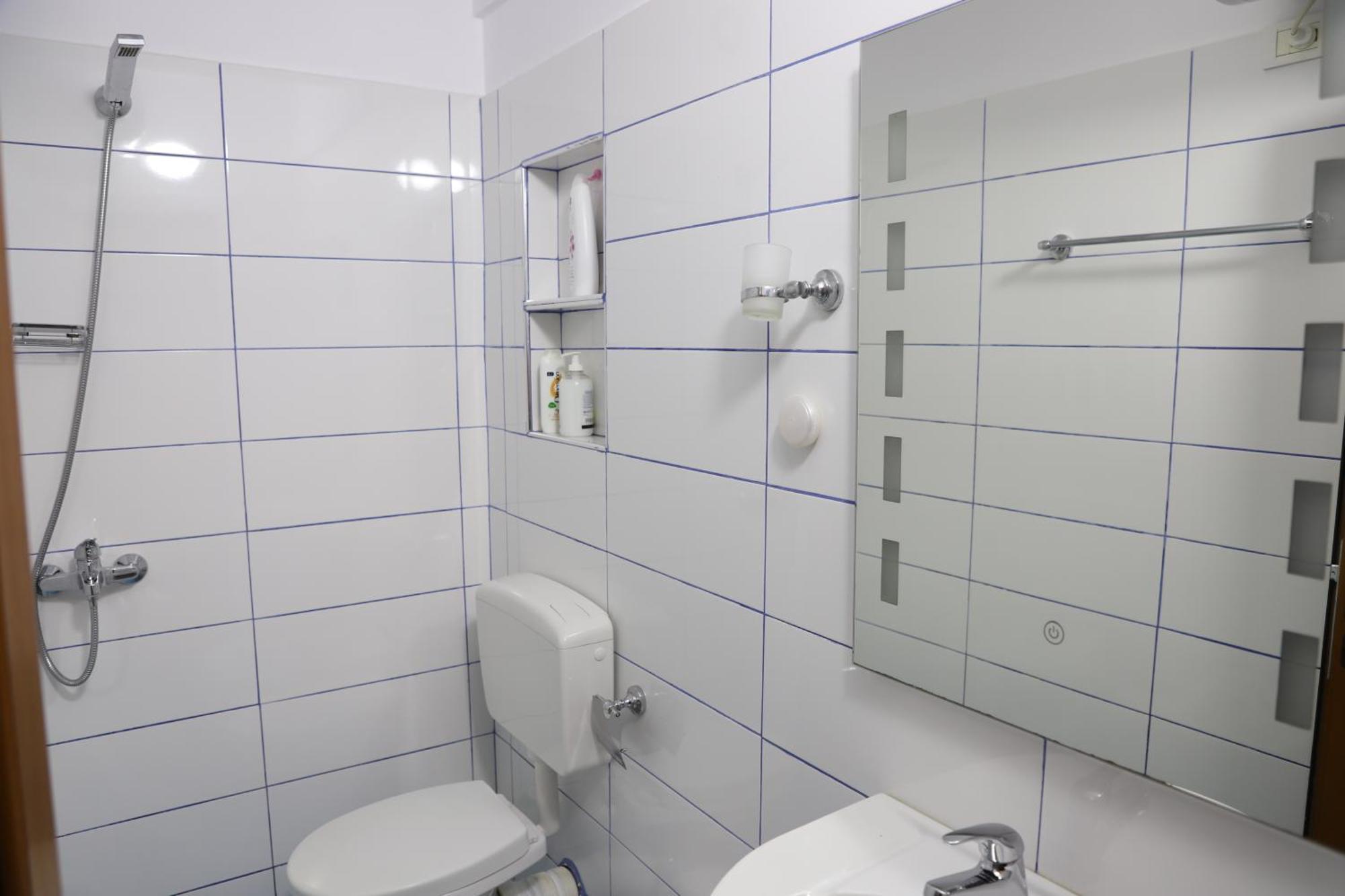 Apartment Altin In Old Town Берат Екстериор снимка
